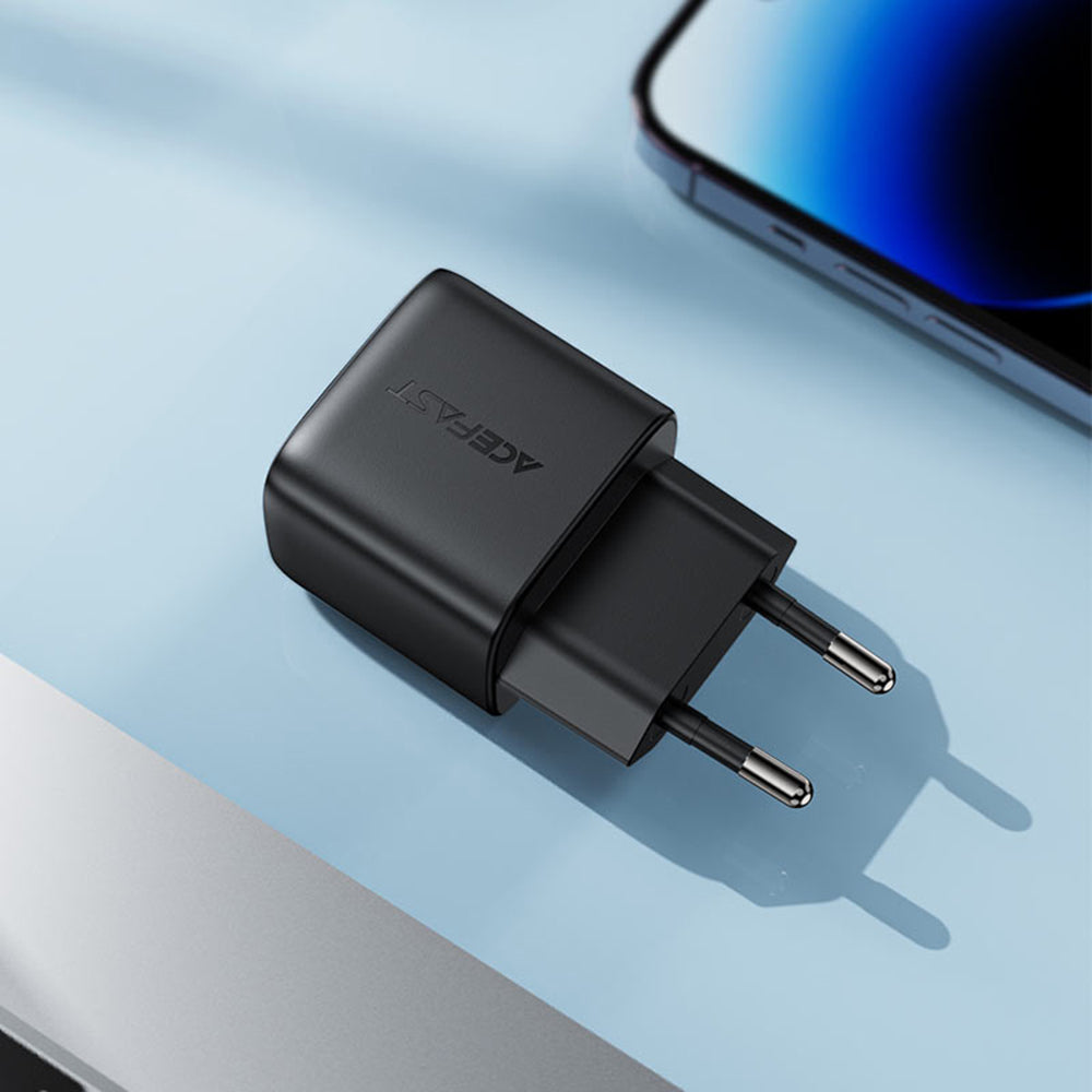 Acefast A116 Display Network Charger, 35W, 3A, 1 x USB-A - 1 x USB-C, Black