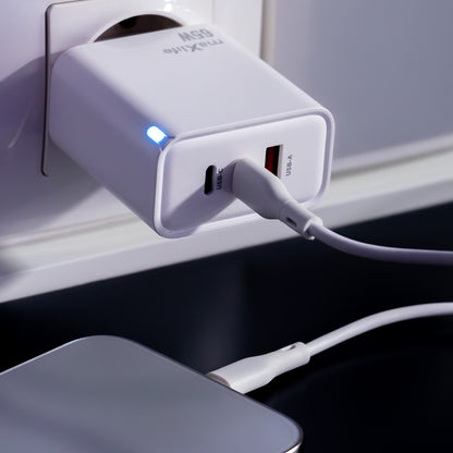 MaXlife MXTC-09-65ACC Network Charger, 65W, 3.25A, 1 x USB-A - 2 x USB-C, White